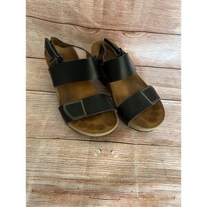 Ladies Clarks wedge heel sandals